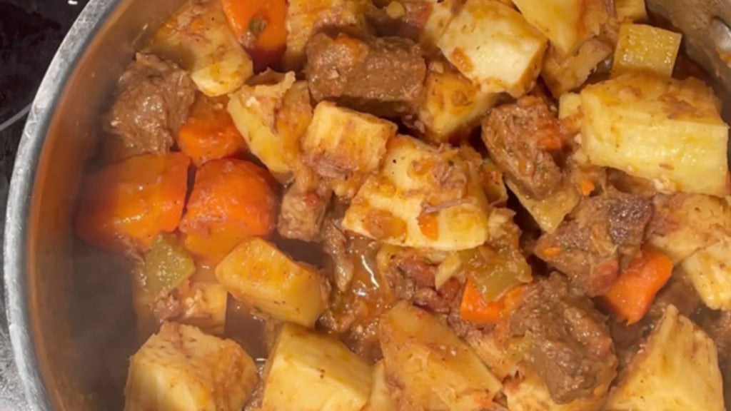 Beef stew with breadfruit instead of potatoes