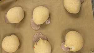 ʻUlu-Taro Sweet Rolls