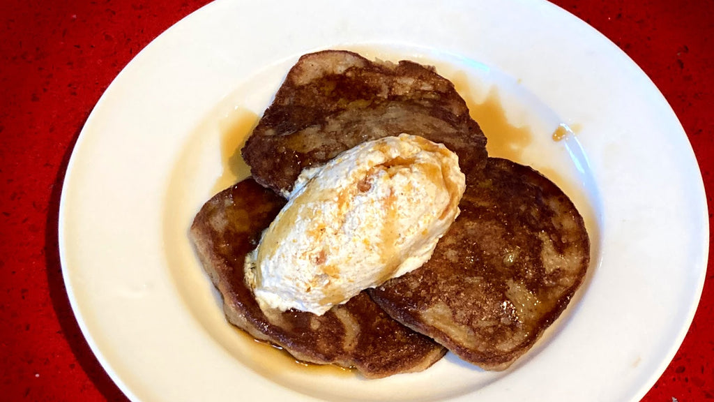 ʻUlu Pancakes & Pumpkin Ice Cream