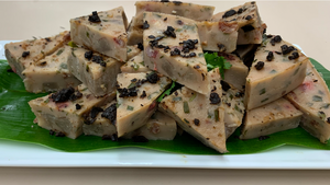 Chinese Steamed Taro Cakes